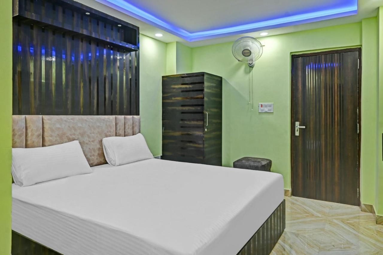 Oyo Tulsi Angan Hotel Danapur Exterior foto