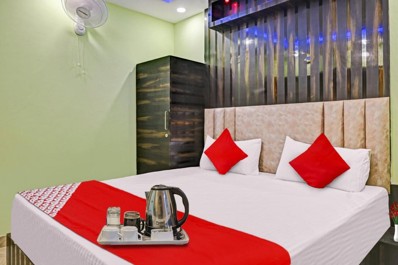 Oyo Tulsi Angan Hotel Danapur Exterior foto