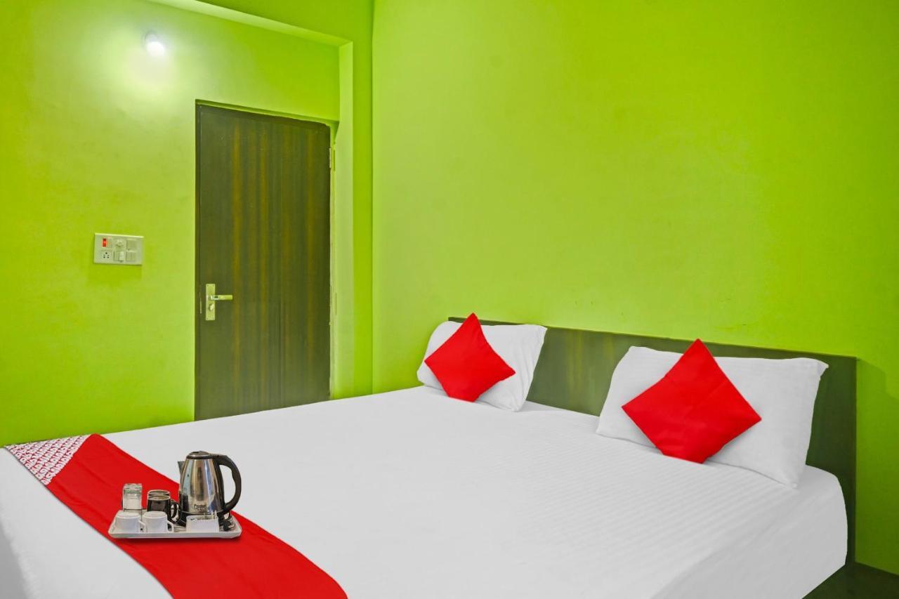 Oyo Tulsi Angan Hotel Danapur Exterior foto